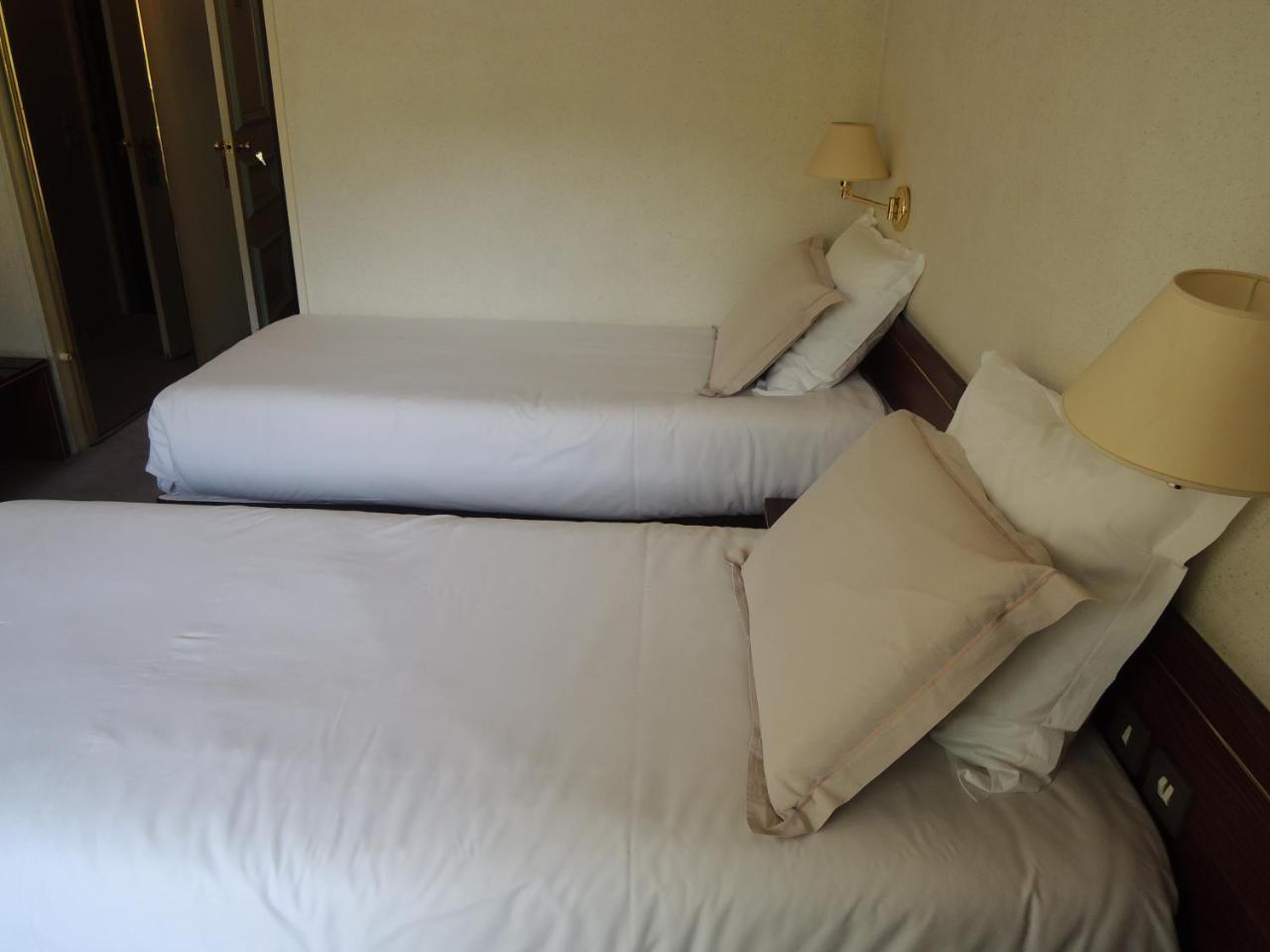 Hotel 4C Cluses Kültér fotó